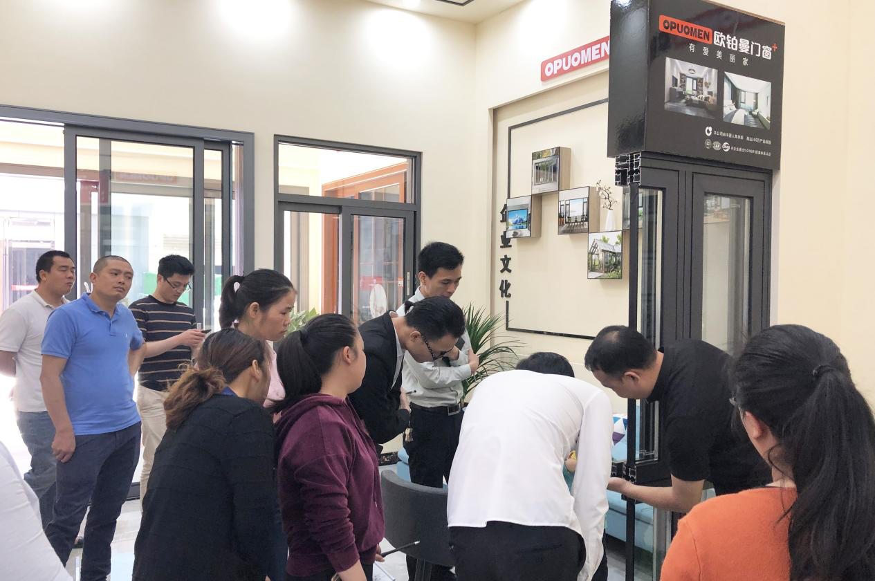 同成长、同谋划|走进欧铂曼赣州南康店
