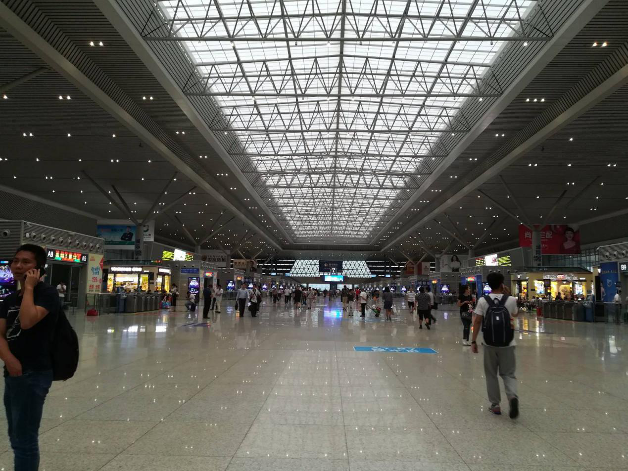 日韩经典精品无码一区群交_午夜婷婷国产麻豆精品|高铁告白已上线啦!与你相约百城!